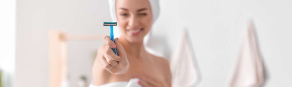 Can STIs be transmitted through razors?